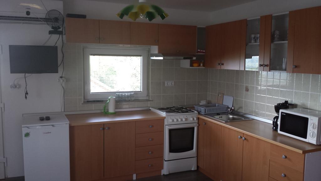 Apartment House Sumrak Bizeljsko Habitación foto